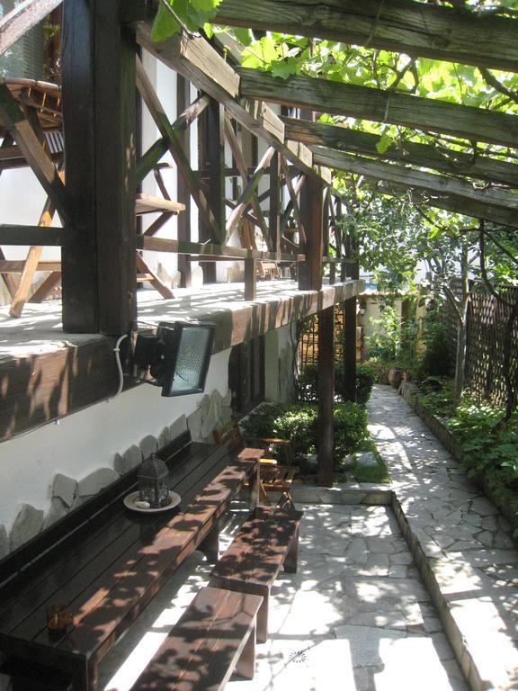 Guest House Voyno Dobrinishte Exterior photo