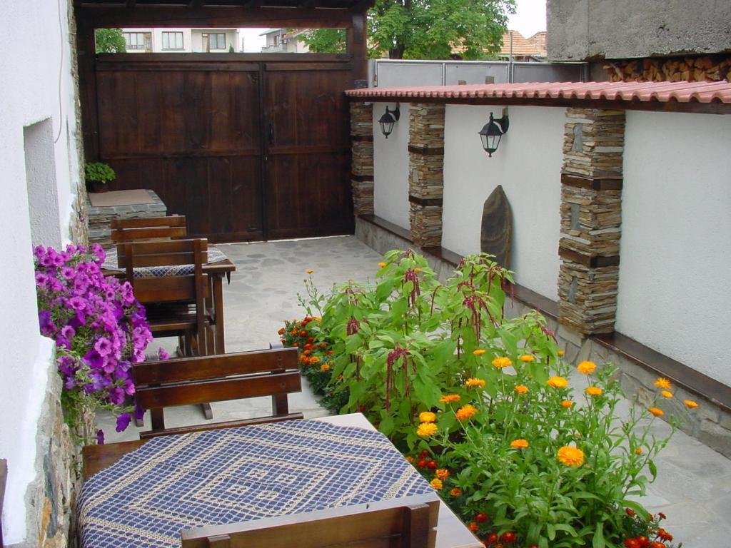 Guest House Voyno Dobrinishte Exterior photo